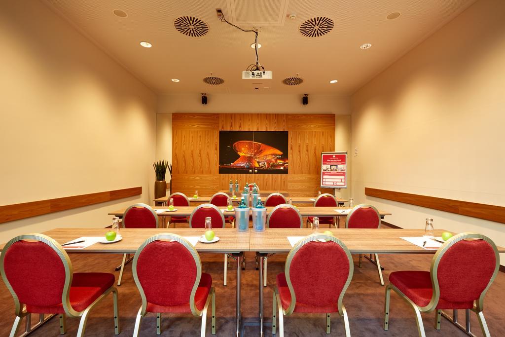 H4 Hotel Muenchen Messe Bagian luar foto