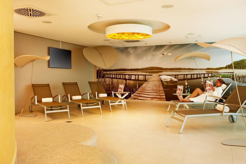 H4 Hotel Muenchen Messe Bagian luar foto